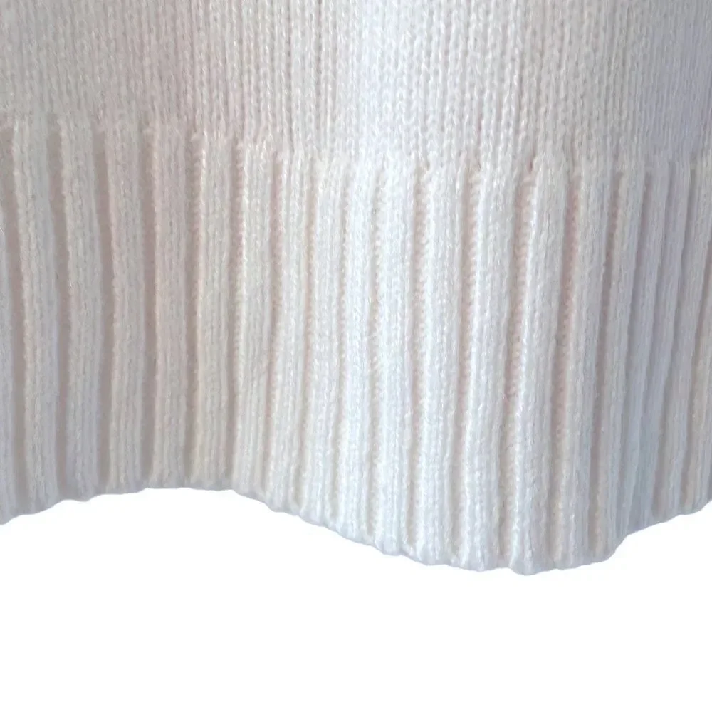 New York & Co. white V-neck sweater 3/4 raglan sleeves fancy stitch M